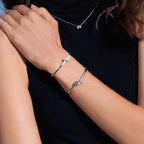 KNOT Alone® Pave Bangle WG (Model) - Eclat by Oui