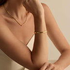 Mila Bangle (Model) - Éclat by Oui