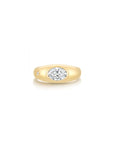 Twinlight Oval Signet Ring Front YG (Apr, Apr) - Eclat by Oui