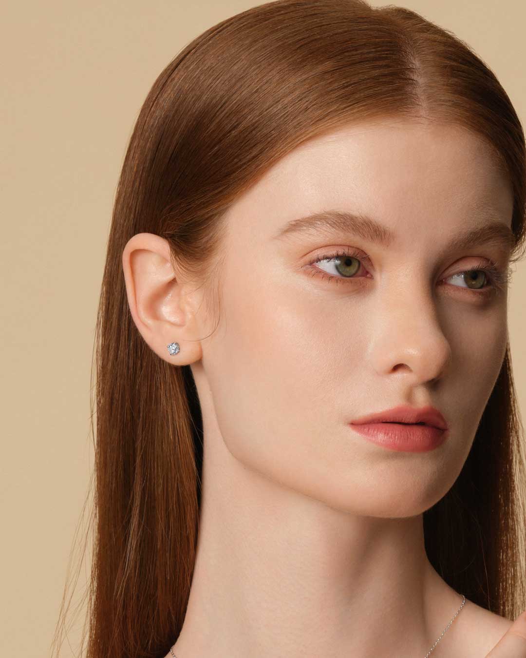 4 Prong Ear Studs 0.5CT (Model) - Eclat by Oui