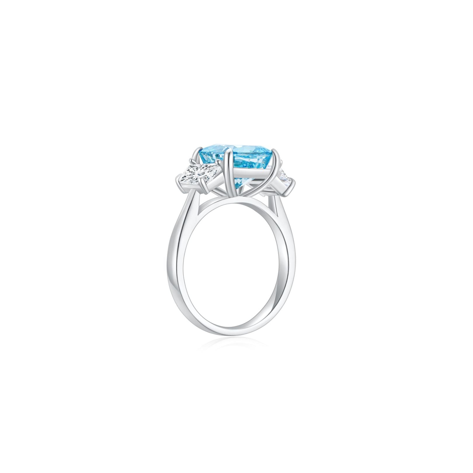 Claudia in Aquamarine Ring (Side) - Eclat by Oui
