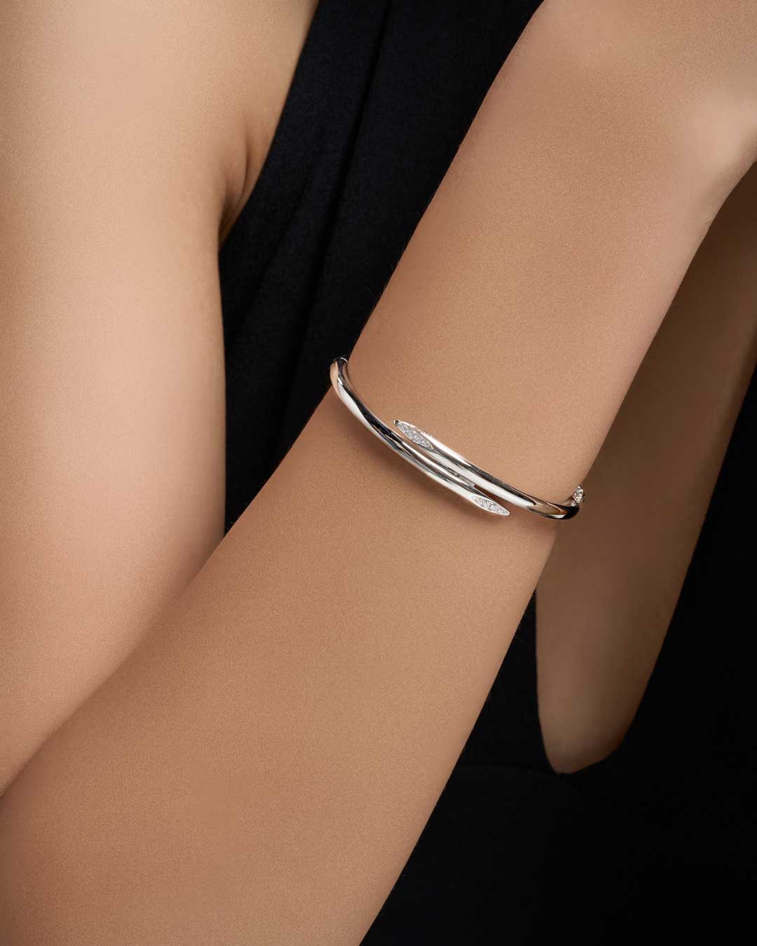 Double-Edged Bangle WG (Model) - Eclat by Oui