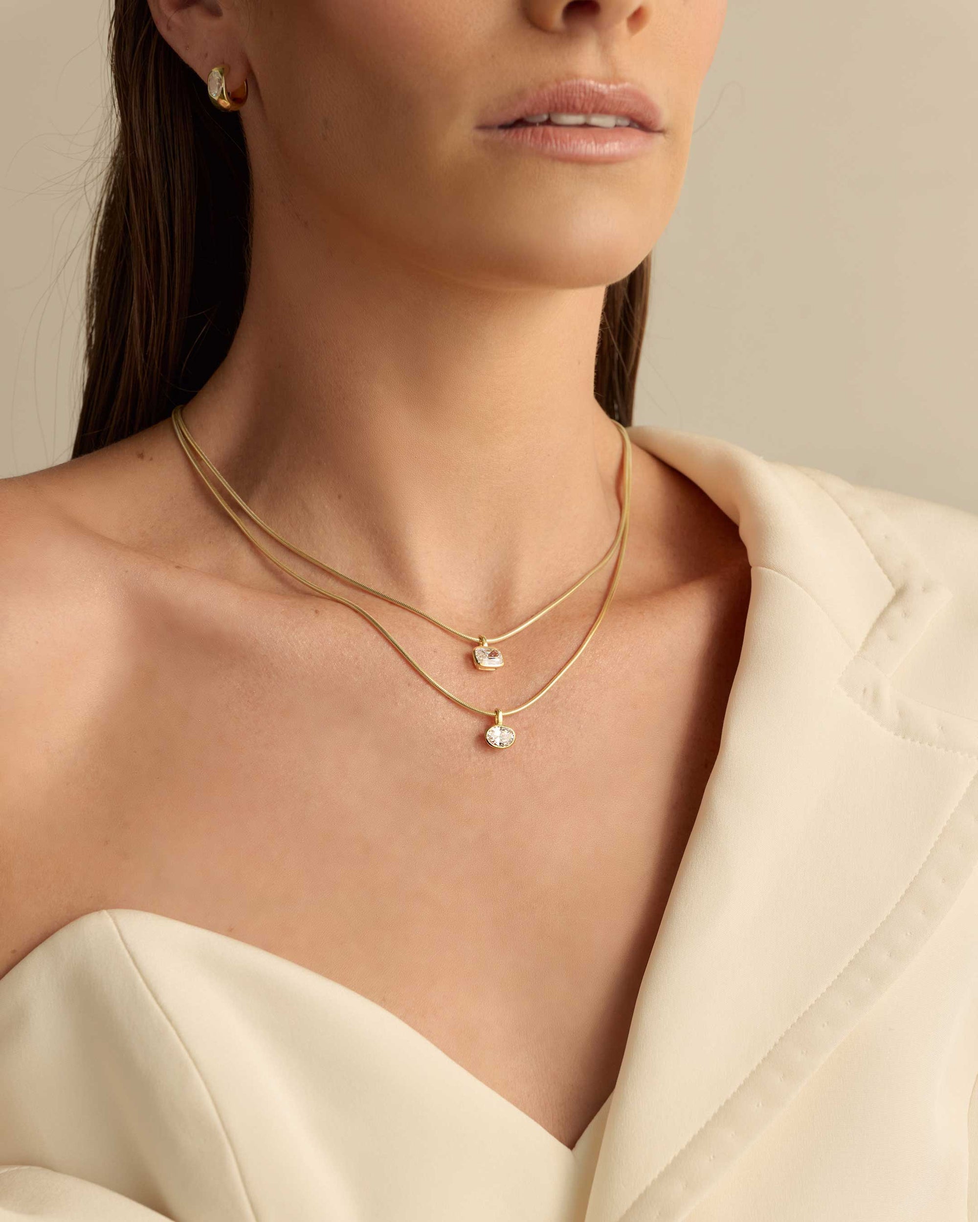 Ella Bezel Necklace (Model) - Éclat by Oui