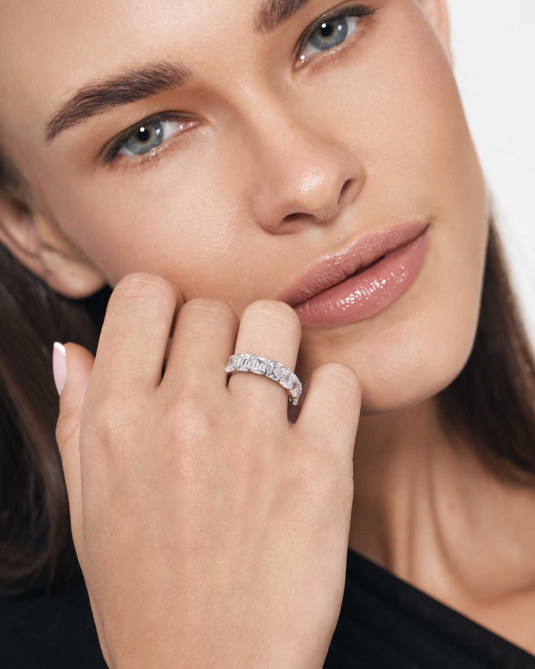 Emerald Half Eternity Ring (Model) - Eclat by Oui