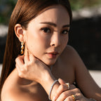 KNOT Alone® Pave Ring WG (Lifestyle) - Eclat by Oui