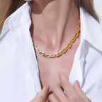 Heartwear Pave Link Necklace (Model) - Eclat by Oui