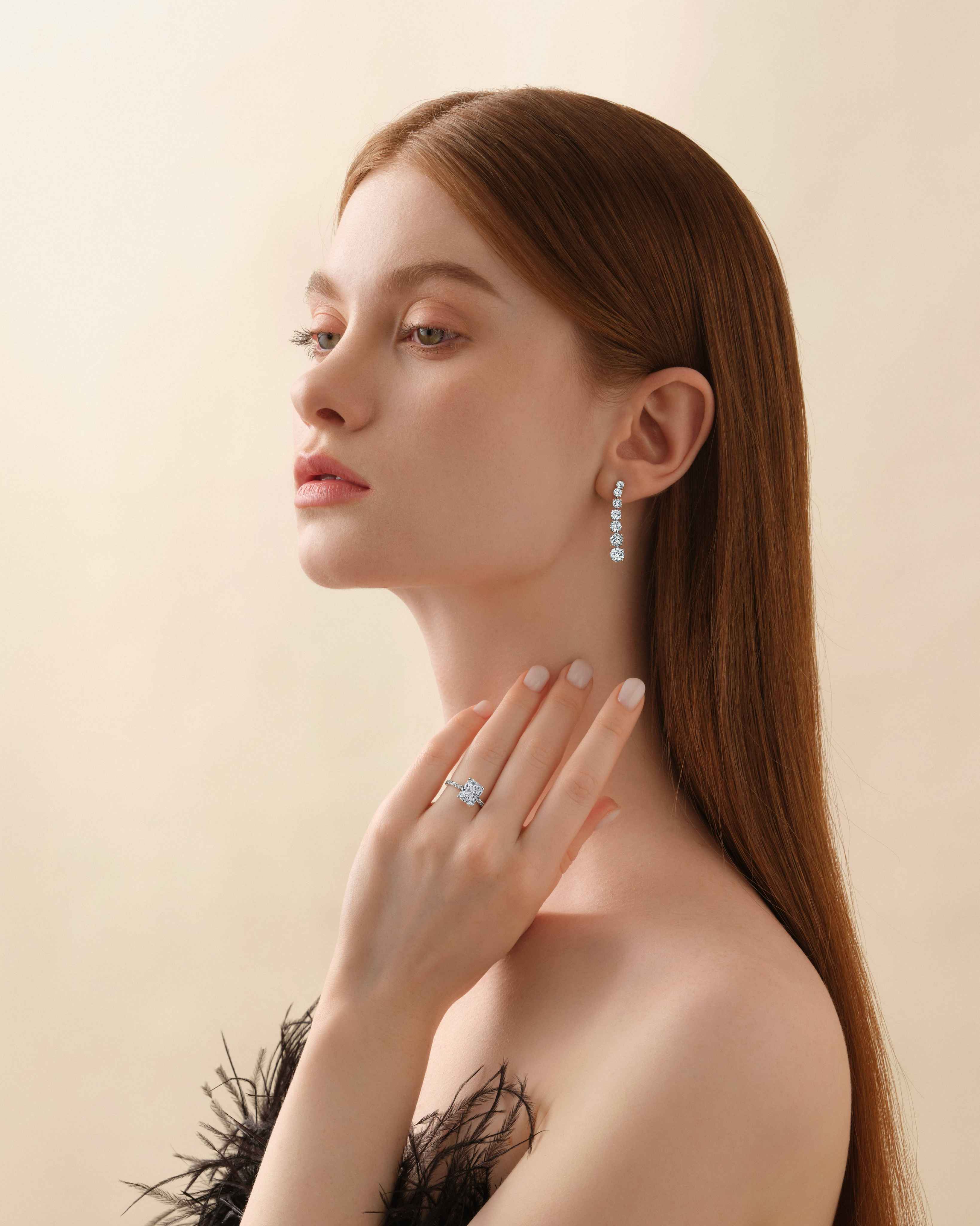 Isla Cascading Earrings (Model) - Eclat by Oui