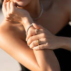 KNOT Alone® Ring (Yellow Gold) (Lifestyle) - Eclat by Oui