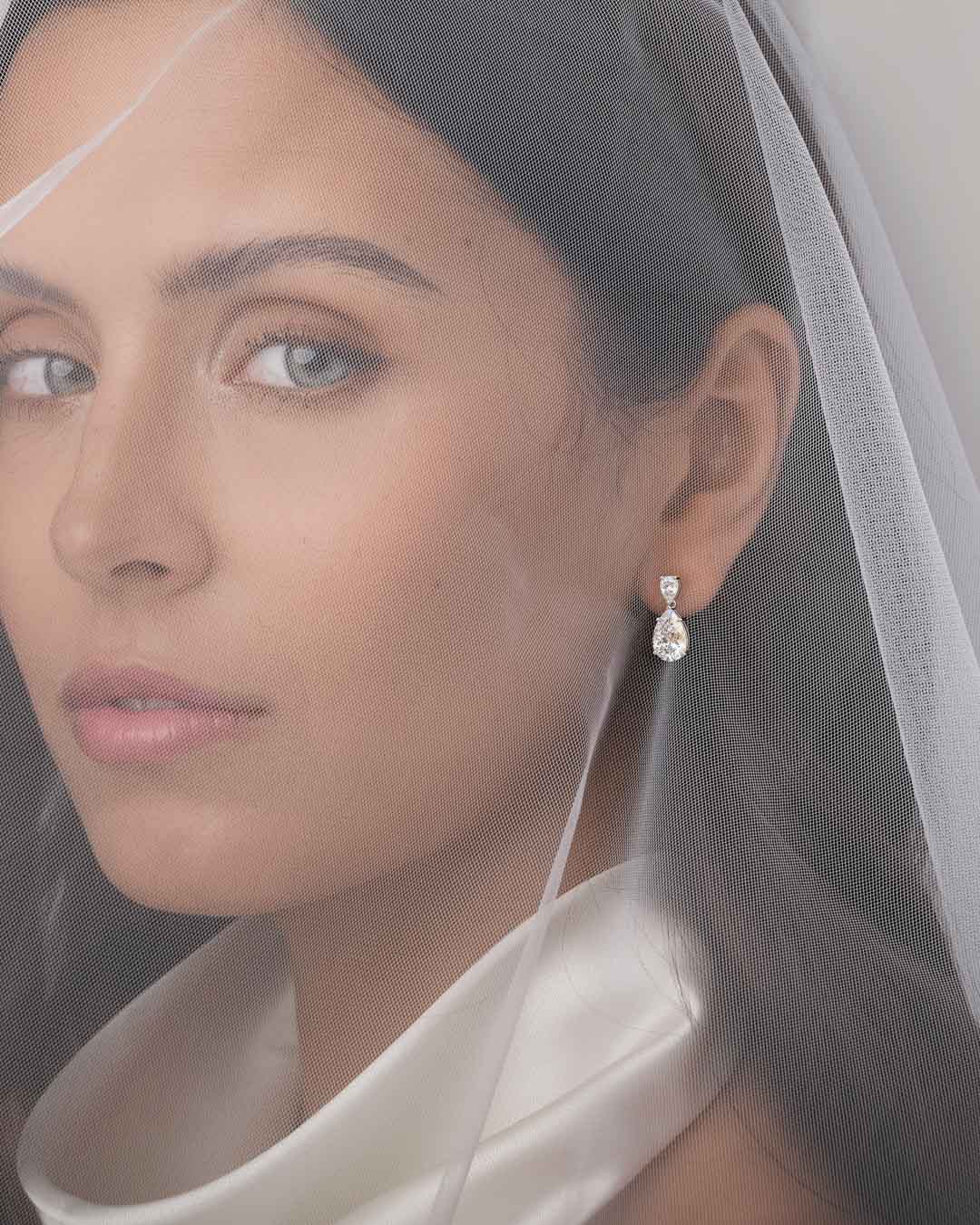 Luminate Drop Earrings (Model) - Éclat by Oui
