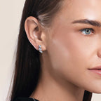 Mira Bar Ear Studs (Model) - Éclat by Ou