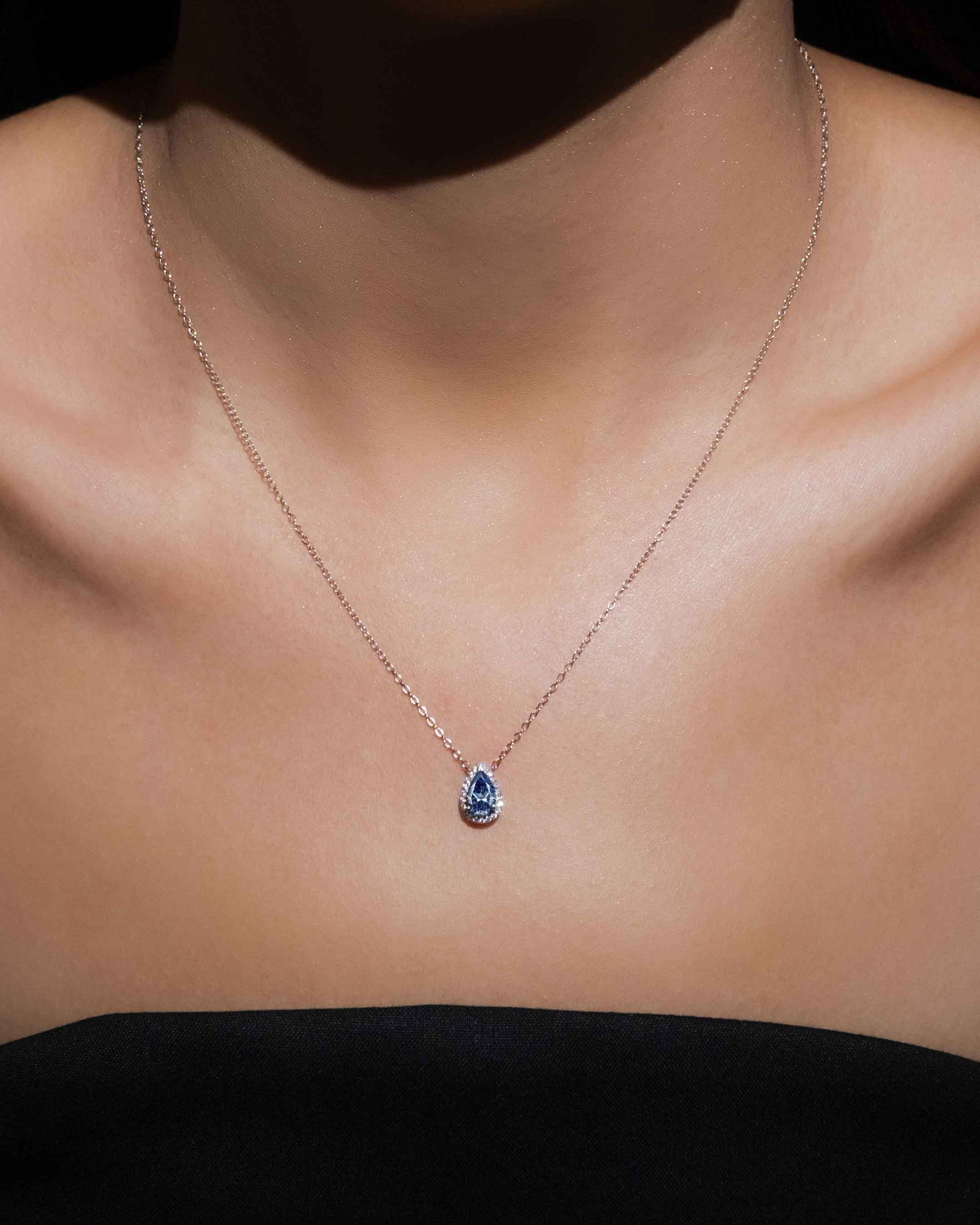 Moon Mist Pear Halo Necklace 2CT (Model 1) - Eclat by Oui