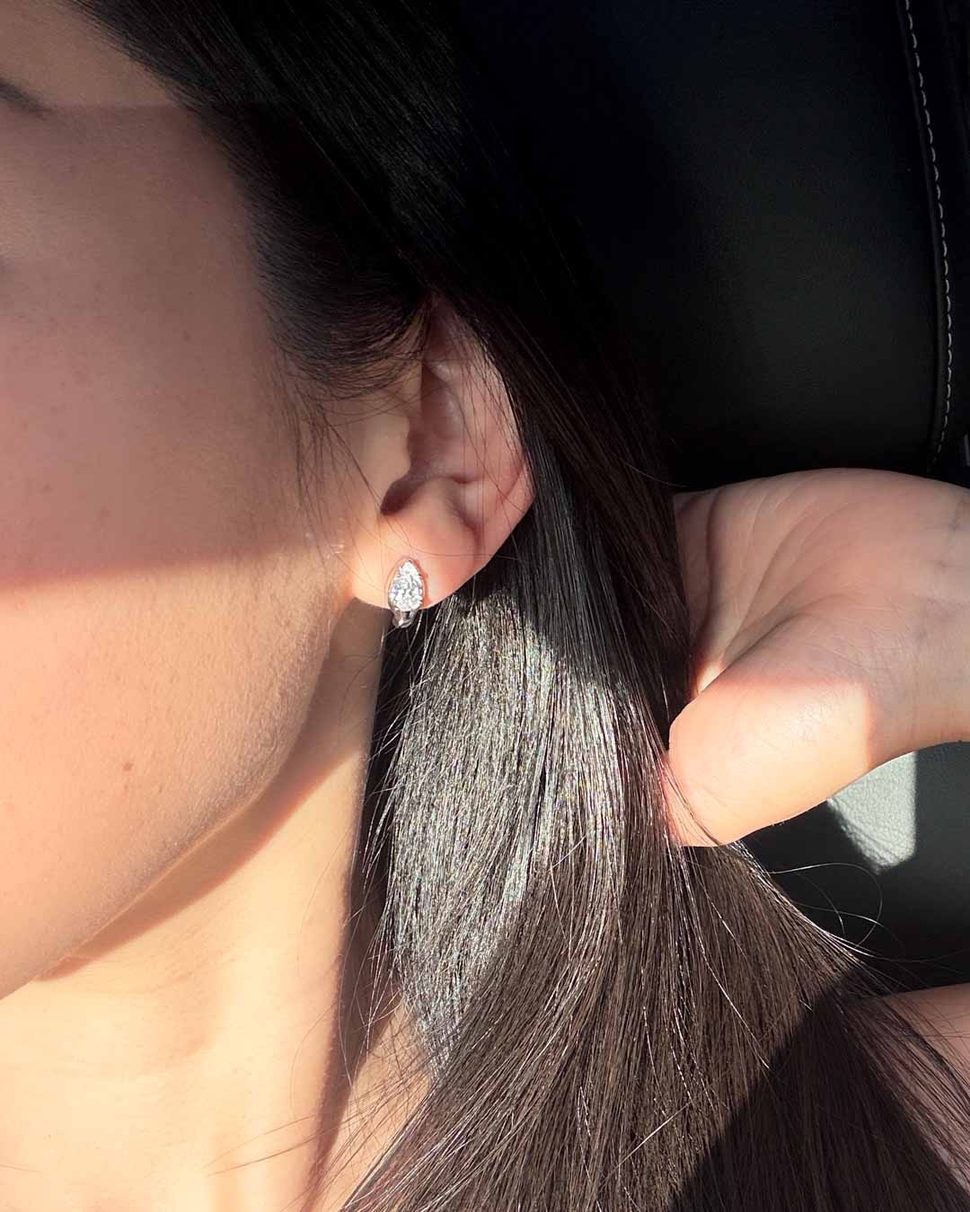 Pear Bezel Moissanite Ear Studs (Model) - Éclat by Oui