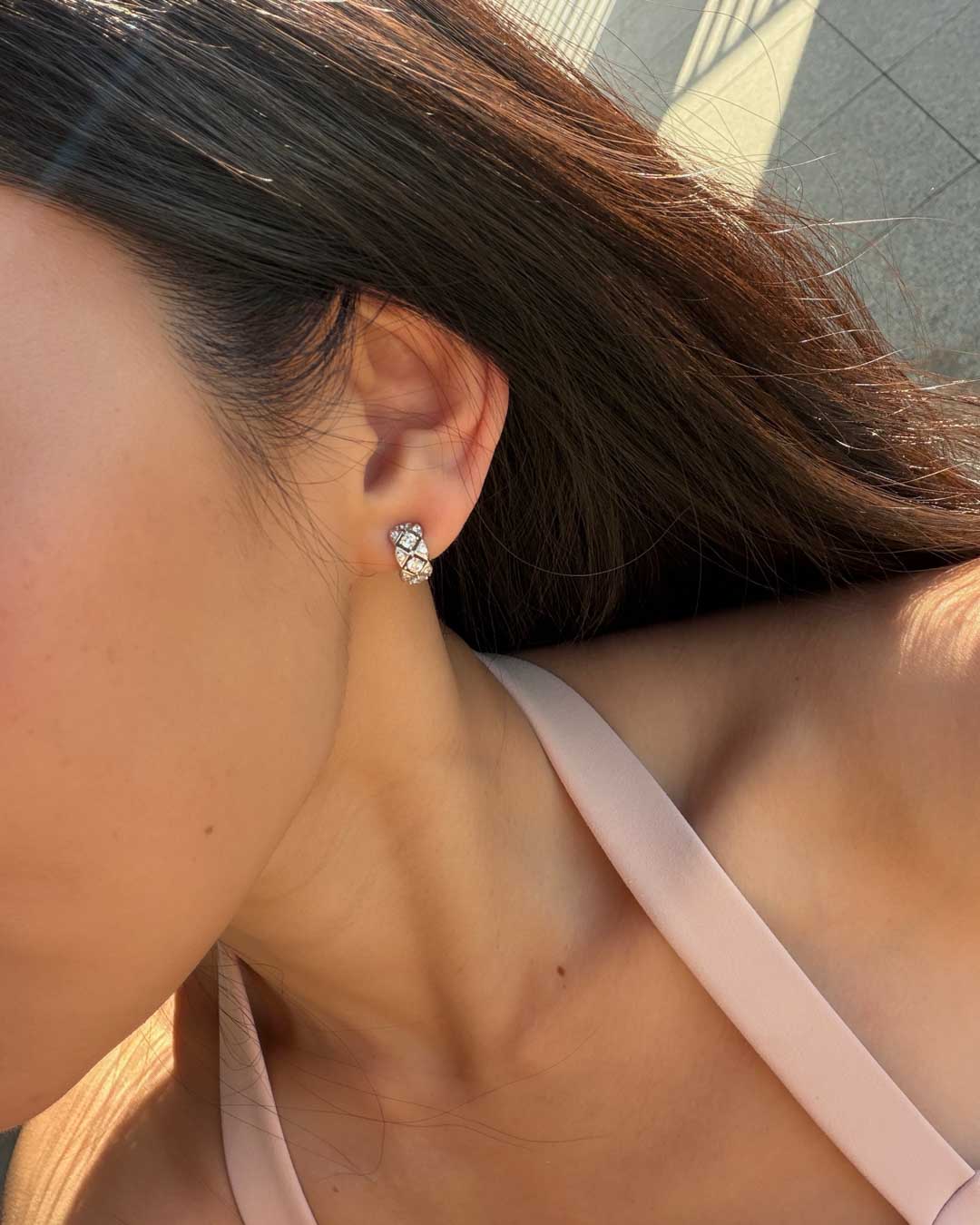 Scallop Mosaic Moissanite Ear Studs (Model) - Éclat by Oui