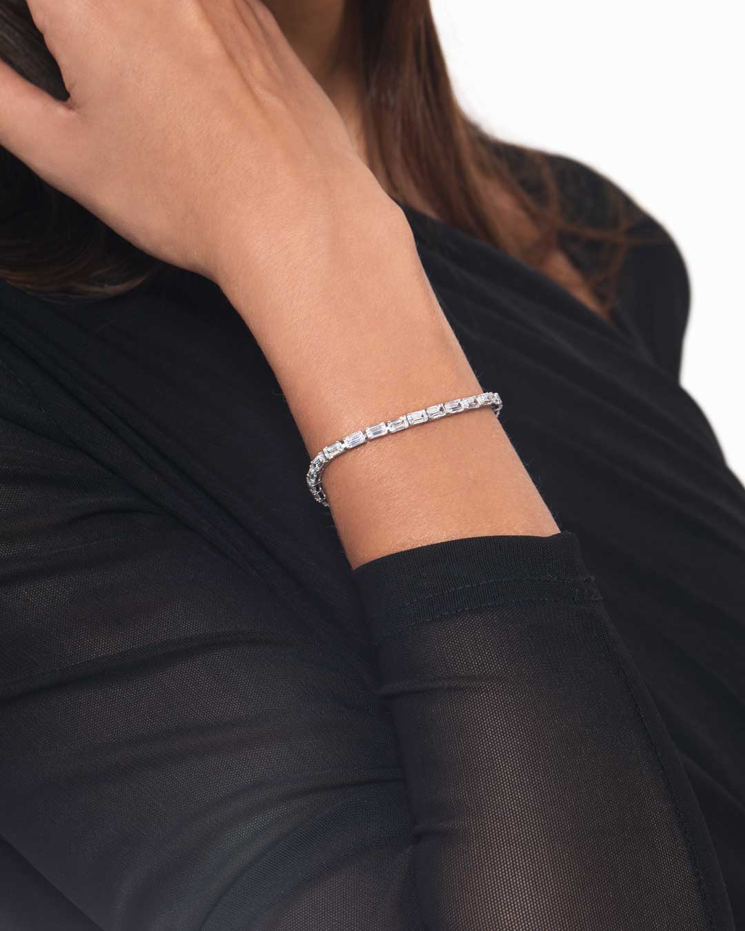 Sideways Emerald Tennis Bracelet (Model) - Eclat by Oui