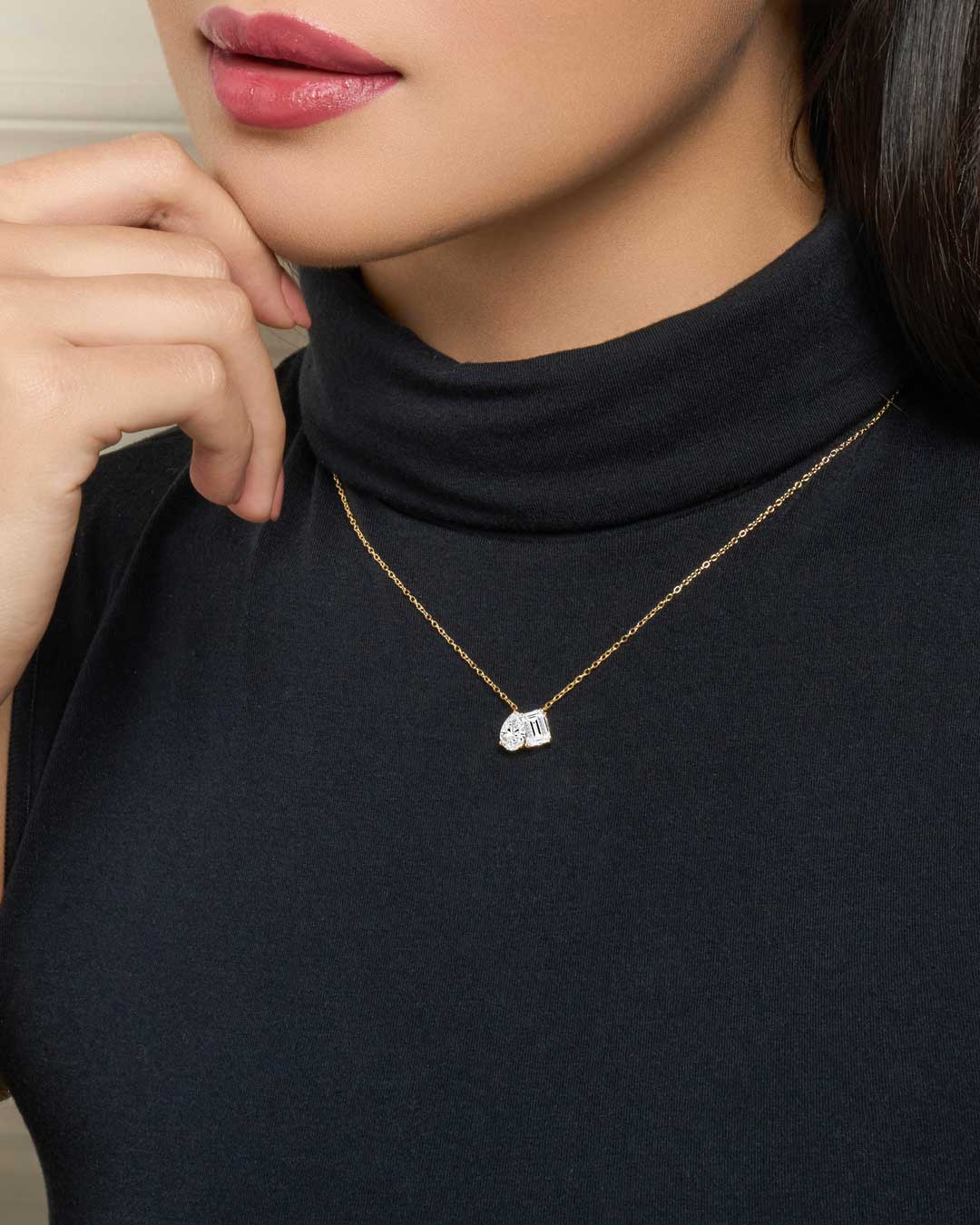 Toi et Moi Necklace (Pear + Emerald) 1CT (Model) - Eclat by Oui
