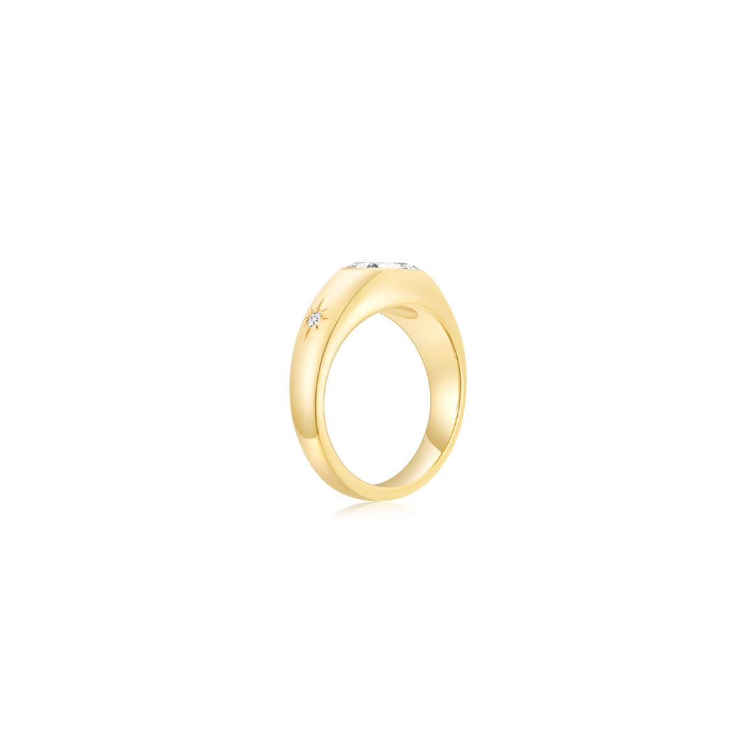 Twinlight Oval Signet Ring Side YG (Apr, Apr) - Eclat by Oui