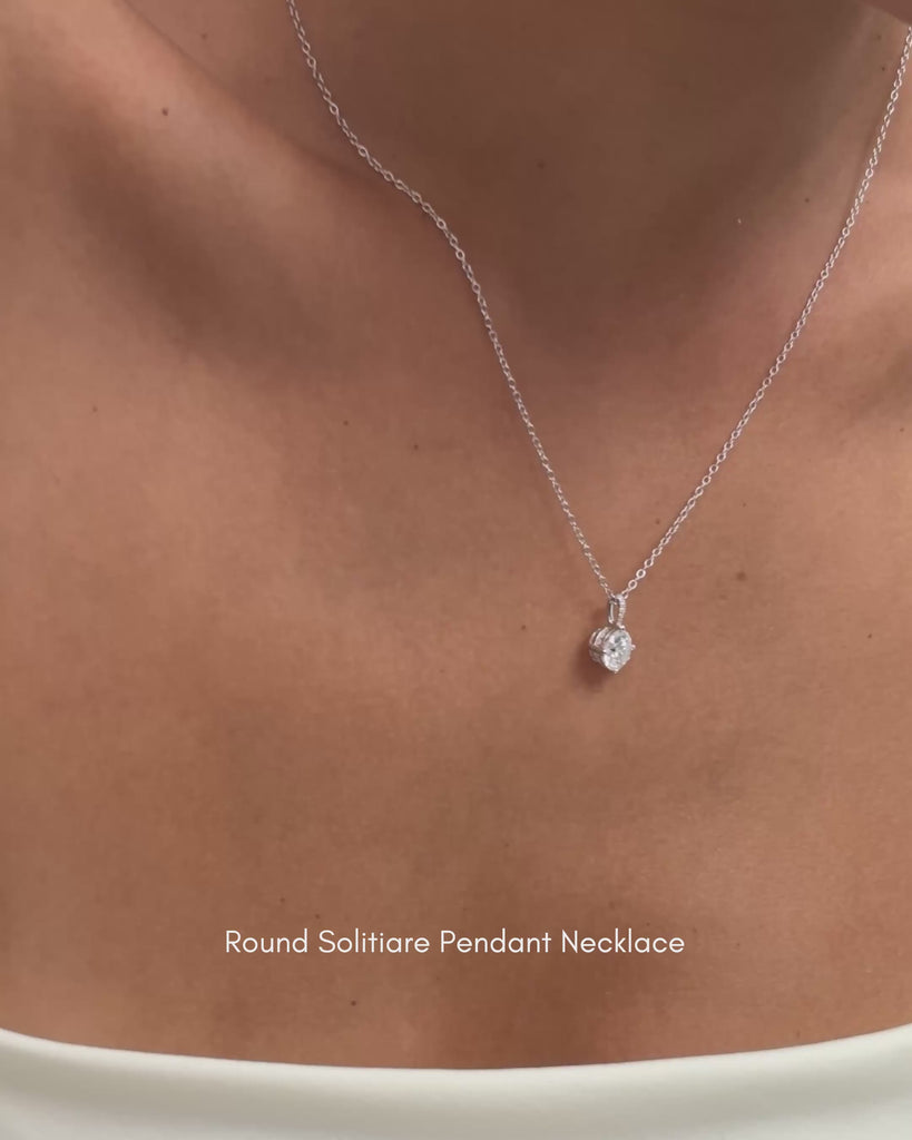 Round Solitaire Pendant Necklace (Video) - Éclat by Oui