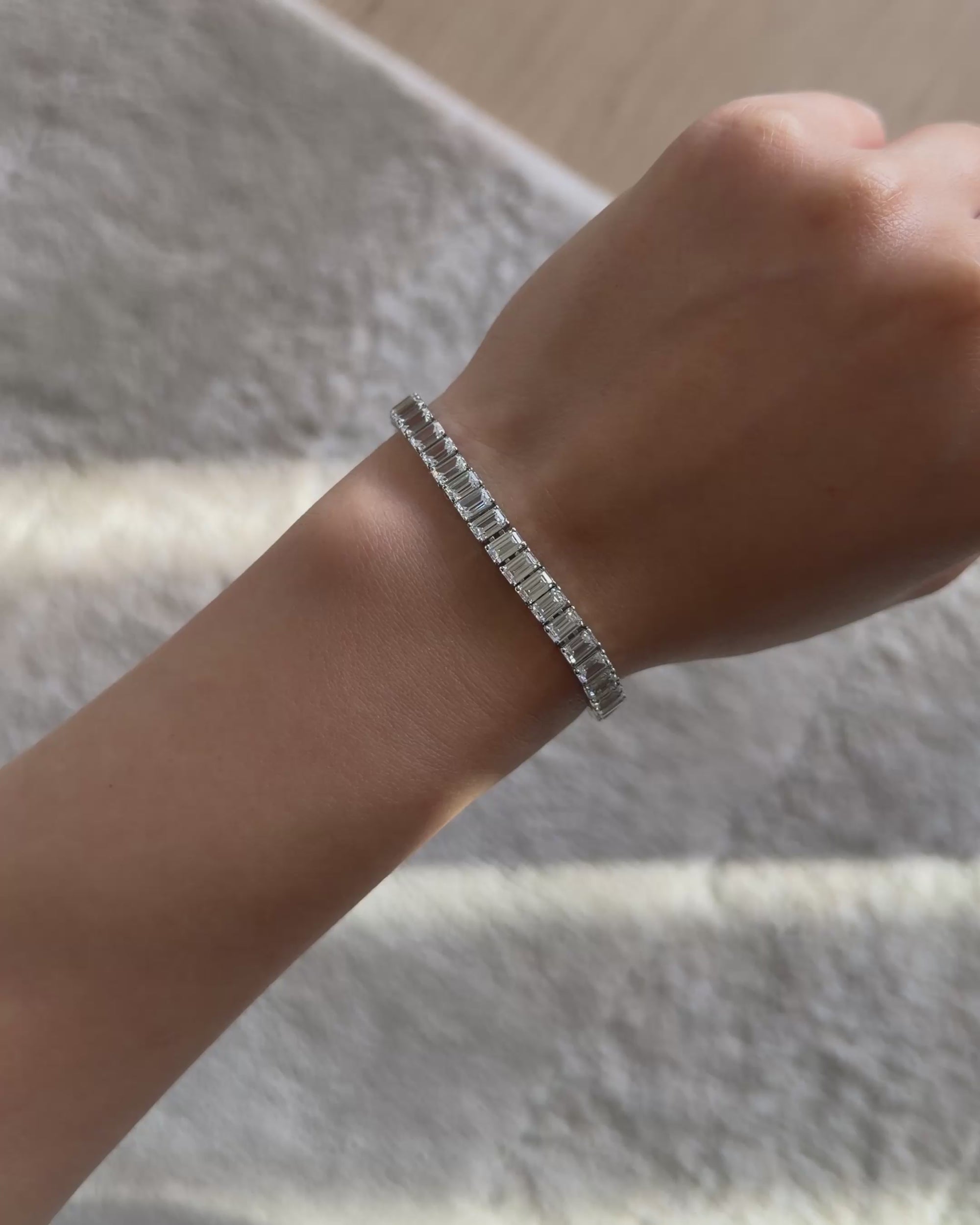 Emerald Tennis Bracelet (Video) - Éclat by Oui
