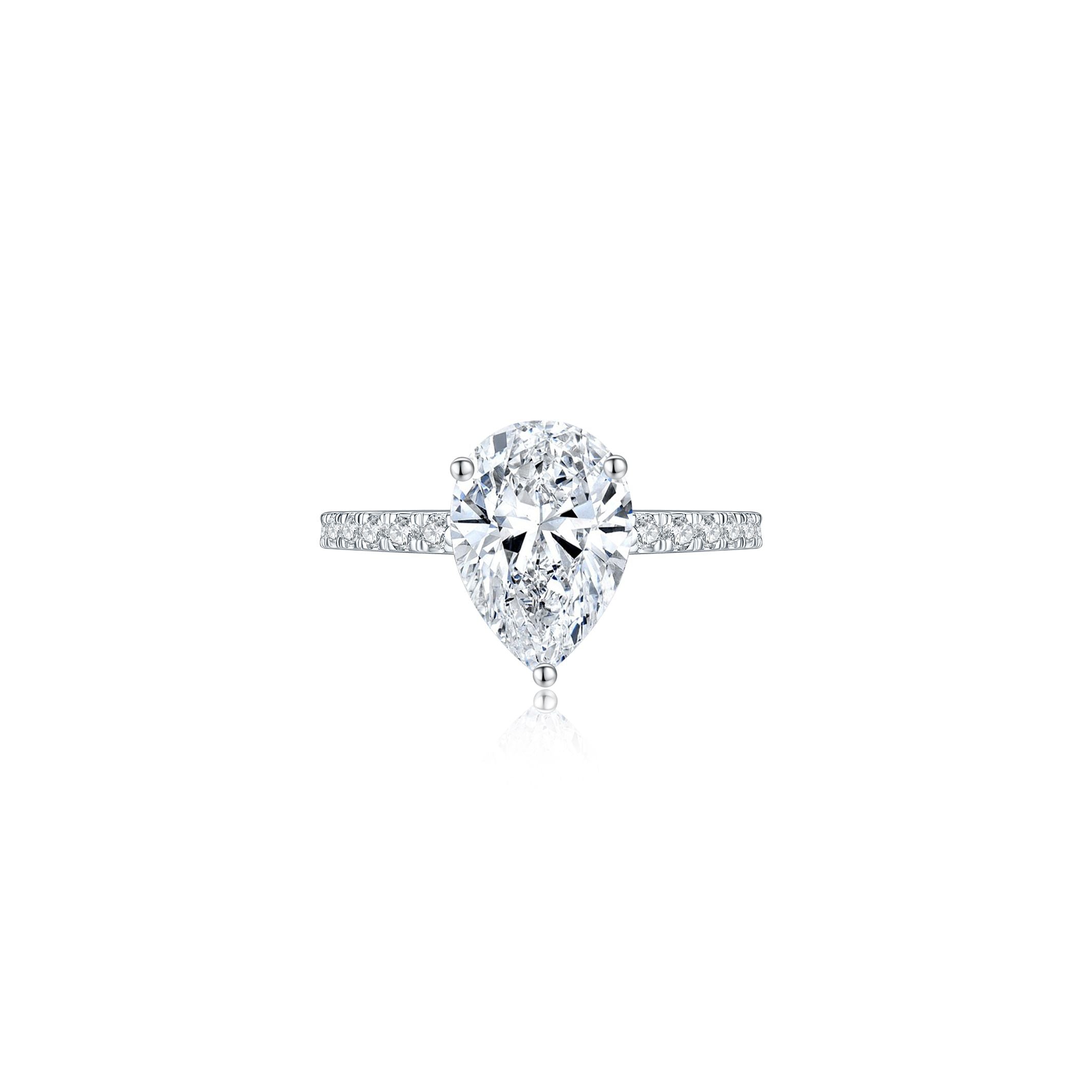 Tricia Ring front - Eclat by Oui
